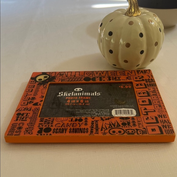 Spooky Frames Skelanimals Diego HTF - Picture 5 of 6